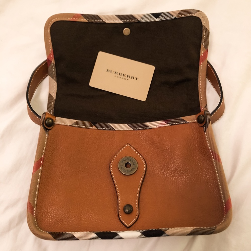 Burberry Small Handbag NWOT